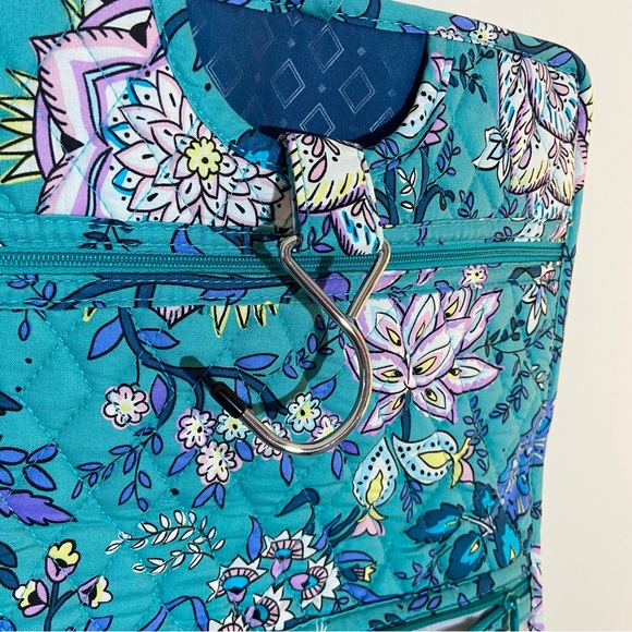 Vera Bradley hanging organizer - Picture 4 of 13